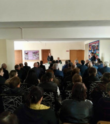 Beyləqanda vətəndaşlarla səyyar görüşlər davam etdirilir