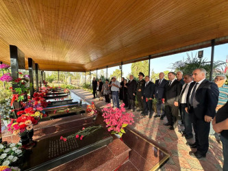 Anım Günü ərəfəsində Bahar və Qəhrəmanlı qəsəbələrində şəhid məzarları ziyarət olunub