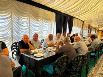 Beyləqan rayonunun Kəbirli kəndində Vətən müharibəsi şəhidi Vəlişov Zahir Arif oğlunun atası Vəlişov Arifin vəfatı ilə əlaqədar ailəsi ziyarət olunub.