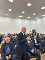 Beyləqan Rayon İcra Hakimiyyətinin başçısı Əziz Əzizov Dünyamalılarkəndində vətəndaşlarla növbəti səyyar qəbul-görüş keçirib.