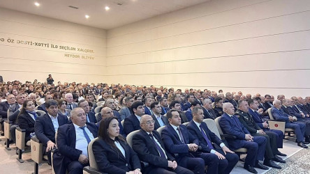 Beyləqanda “Ümummilli Lider Heydər Əliyev müasir müstəqil Azərbaycanın banisidir” adlı möhtəşəm tədbir keçirilib.