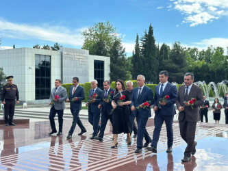 28 May – Müstəqillik Günü münasibətilə Beyləqan rayonunda Ulu Öndər Heydər Əliyevin abidəsi ziyarət olunub.