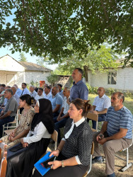 Beyləqan Rayon İcra Hakimiyyəti başçısı Əziz Əzizov Yuxarı Kəbirli kəndində səyyar qəbul keçirib.