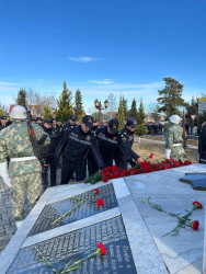 Beyləqan rayonunda  20 Yanvar faciəsinin 35-ci ildönümü ilə əlaqədar Şəhidlər abidəsi ziyarət edilib.