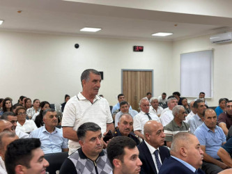 Kəbirli kəndində səyyar vətəndaş qəbulu keçirilib