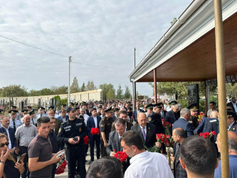27 Sentyabr – Anım Günü ilə əlaqədar Beyləqan rayonunda Vətən müharibəsi şəhidlərinin əziz xatirəsi ehtiramla yad edilib.