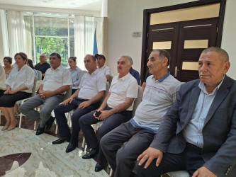 Beyləqanda “Ürək-yetim uşaqlar arzu yazan divardır” adlı şeirlər kitabının təqdimatı olub.