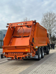 Beyləqanda məişət tullantılarının daşınması üçün yeni kommunal təyinatlı texnika təqdim edilib.