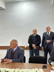 Beyləqan Rayon İcra Hakimiyyətinin başçısı Əziz Əzizov 16 aprel 2025-ci il tarixdə növbəti vətəndaş qəbulu keçirib.