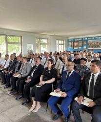 Beyləqan Rayon İcra Hakimiyyətinin başçısı Əziz Əzizov Örənqala qəsəbəsində səyyar görüş keçirib