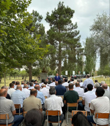 Beyləqan Rayon İcra Hakimiyyətinin başçısı vətəndaşlarla səyyar görüşlərini davam etdirir.