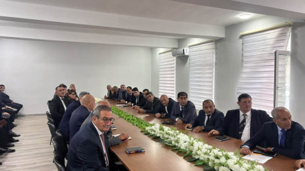 Beyləqan Rayon İcra Hakimiyyətində rəqəmsallaşma məsələlərinə dair müşavirə keçirilib