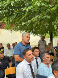 Yeni Mil qəsəbəsində vətəndaşların müraciətləri dinlənilib