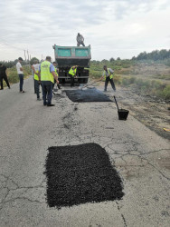 Beyləqanda kəndlərarası yolların təmiri həyata keçirilir.