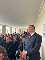 Beyləqan Rayon İcra Hakimiyyətinin başçısı Əziz Əzizov Birinci Şahsevən kəndində vətəndaşlarla növbəti səyyar qəbul-görüş keçirib.