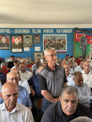 Beyləqan Rayon İcra Hakimiyyətinin başçısı Əziz Əzizov Örənqala qəsəbəsində səyyar görüş keçirib