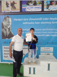 Alpaqut üzrə Ümummilli Lider Heydər Əliyevin xatirəsinə həsr olunmuş turnirdə Beyləqanlı idmançı da uğur qazanaraq təltif olundu.