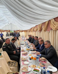 Beyləqan Rayon İcra Hakimiyyətinin başçısı şəhid atasının yas mərasimində iştirak edib.