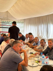 Beyləqan Rayon İcra Hakimiyyətinin başçısı Əziz Əzizov Vətən müharibəsi iştirakçısının ailəsinə başsağlığı verib