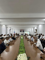 “14 iyul 1969-cu il – Müstəqil və qüdrətli Azərbaycan dövlətinin təməlinin qoyulduğu gün” adlı dəyirmi masa keçirilib.