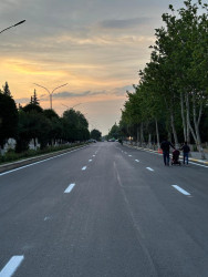 Beyləqan şəhərinin Heydər Əliyev prospektində, eləcə də digər şəhərdaxili küçə və kəndlərarası yollarda yol nişanlanma işləri aparılıb.