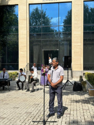 Beyləqanda ali təhsil müəssisələrinə qəbul imtahanında yüksək bal toplayan məzunlarla görüş keçirilib.