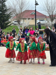 Beyləqan şəhər Humanitar Fənlər Təmayüllü Liseyində Novruz Bayramı ilə əlaqədar bayram şənliyi keçirilib.