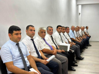 Beyləqan Rayon İcra Hakimiyyətində aqrar sahənin inkişafına dair Dövlət Proqramının icrası müzakirə olunub
