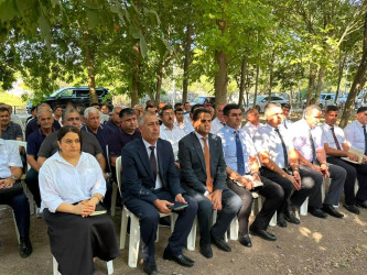 Əhmədli kəndində vətəndaşlarla səyyar qəbul keçirilib