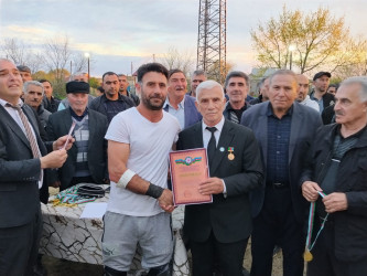 Beyləqanda şəhidlərin xatirəsinə həsr olunmuş futbol turniri keçirilib