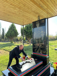 27 Sentyabr – Anım Günü ərəfəsində şəhidlərin məzarları ziyarət olunub