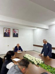 Beyləqan Rayon İcra Hakimiyyətinin başçısı Əziz Əzizov Rayon Ağsaqqallar Şurasının sədri Etibar İmanovu doğum günü münasibətilə təbrik edib.