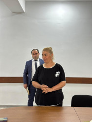 Aprelin 30-da Beyləqan Rayon İcra Hakimiyyətinin başçısı Əziz Əzizov Rayon İcra Hakimiyyətində növbəti vətəndaş qəbulu keçirib.