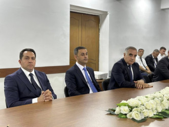 “14 iyul 1969-cu il – Müstəqil və qüdrətli Azərbaycan dövlətinin təməlinin qoyulduğu gün” adlı dəyirmi masa keçirilib.